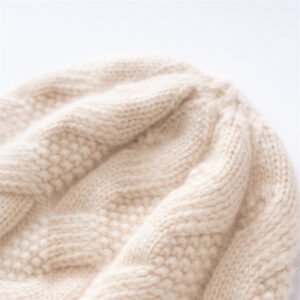 Quarter grain rolled edge cable knitted cashmere hat, fashionable, casual and versatile for commuting