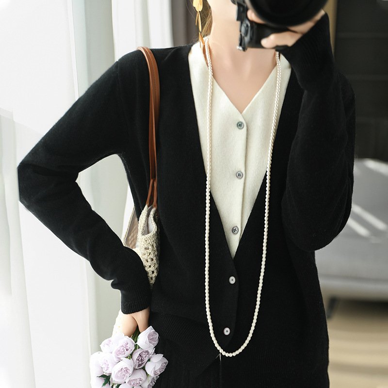 Women's pure woolen sweater, casual, versatile, fashionable, classic, fake two-piece knitted sweater, sweater cardigan - Image 10