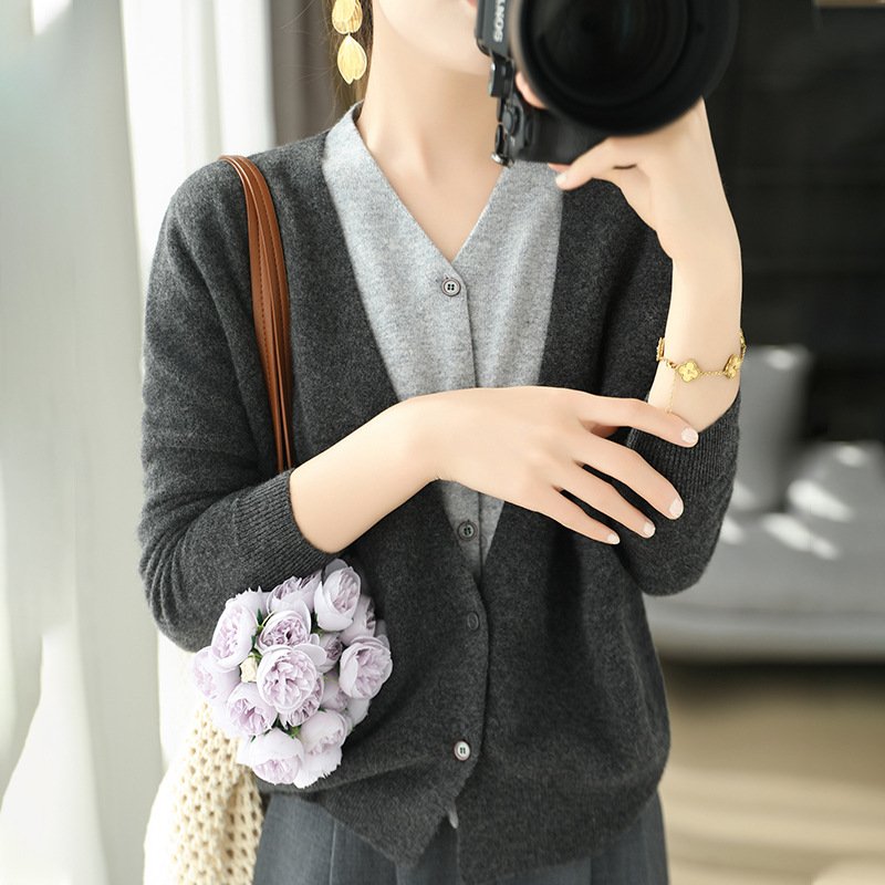 Women's pure woolen sweater, casual, versatile, fashionable, classic, fake two-piece knitted sweater, sweater cardigan - Image 12