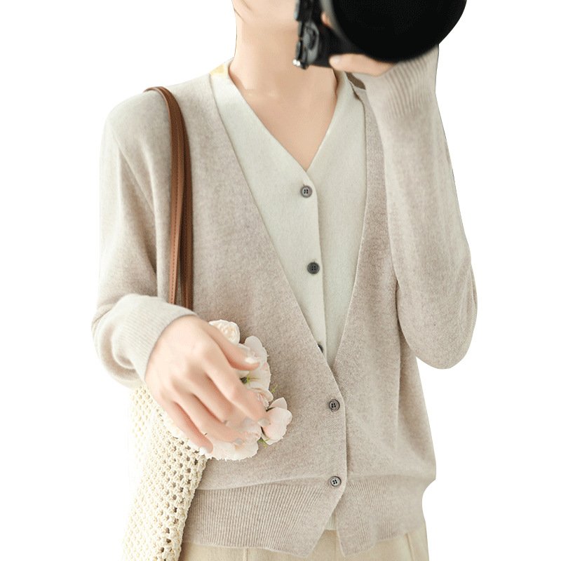 Women's pure woolen sweater, casual, versatile, fashionable, classic, fake two-piece knitted sweater, sweater cardigan - Image 3