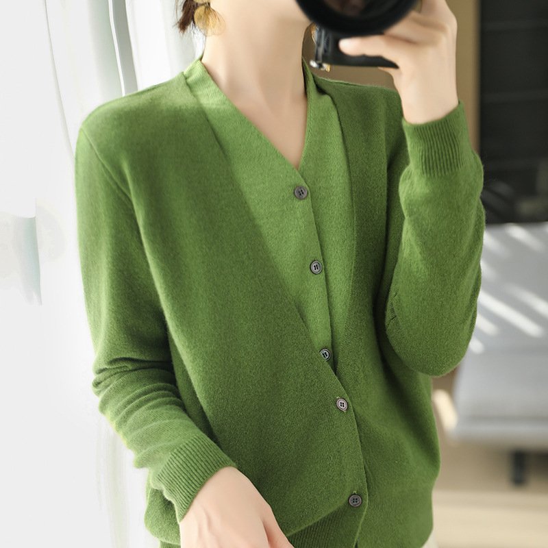 Women's pure woolen sweater, casual, versatile, fashionable, classic, fake two-piece knitted sweater, sweater cardigan - Image 9
