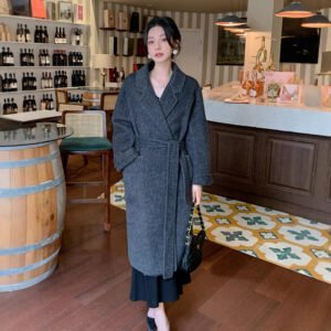 Classic bathrobe Hepburn style winter high-end double-sided woolen coat for women small velvet coat women