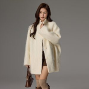 Comfortable and versatile, simple brushed stand-collar coat, small, high-end cashmere coat