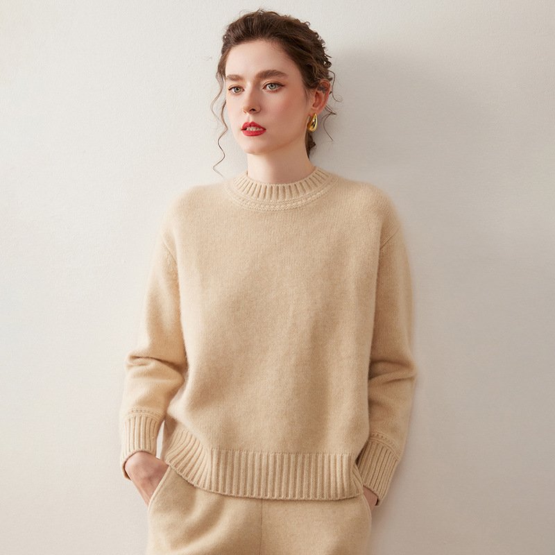 Women's thickened cashmere sweater base layer solid color round neck, versatile, loose and warm - Image 6