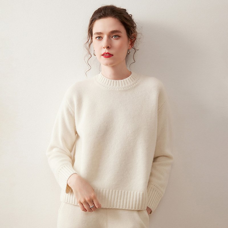 Women's thickened cashmere sweater base layer solid color round neck, versatile, loose and warm - Image 7